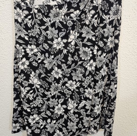 Land's End Large Modal Blend Stretchy Floral Black Dress - Picture 8 of 11